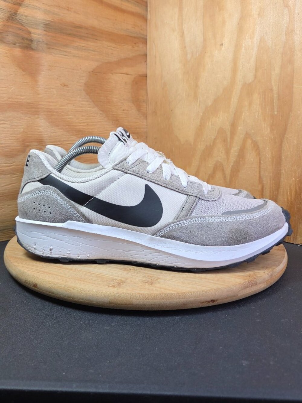 Nike Waffle Nav Mens White Suede Running Shoes Sneakers Size 11